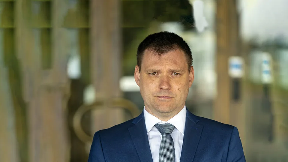Read more about the article Taraba cituje slová francúzskeho exveľvyslanca: Na sankcie dopláca EÚ, prospešné sú pre Čínu a USA nič nestoja!