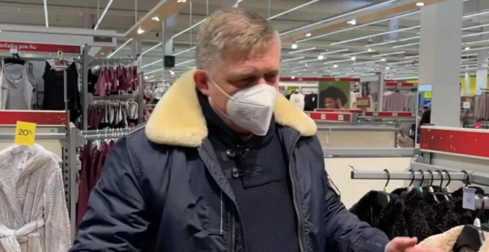 Read more about the article VIDEO Fico s mladým Kaliňákom vyrazili do obchodov: Tomu sa hovorí ekonomická velezrada!