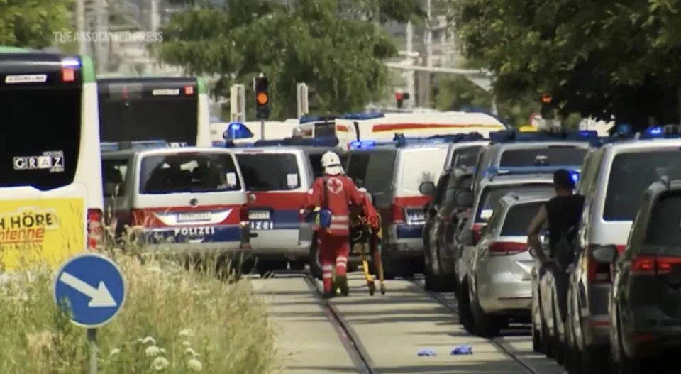 Read more about the article Brutálny útok na škole v Rakúsku: Počet obetí stúpol! Bývalý žiak zavraždil 10 ľudí vrátane detí