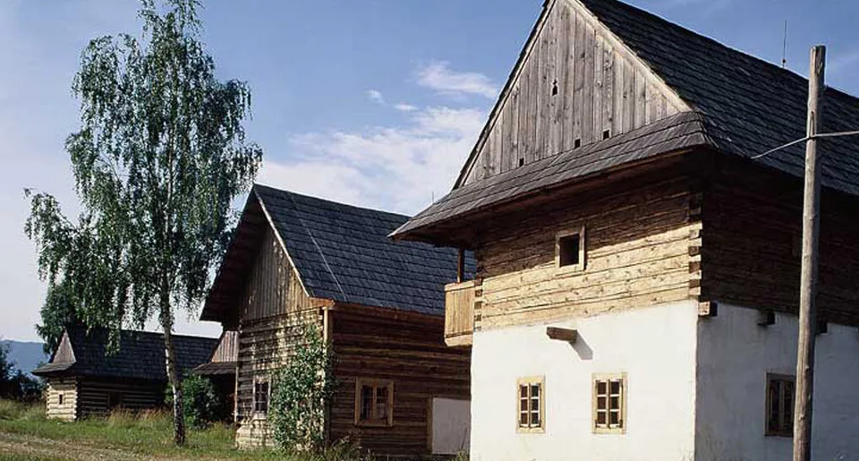 Read more about the article Múzeum slovenskej dediny predstaví ľubostné zvykoslovie v minulosti