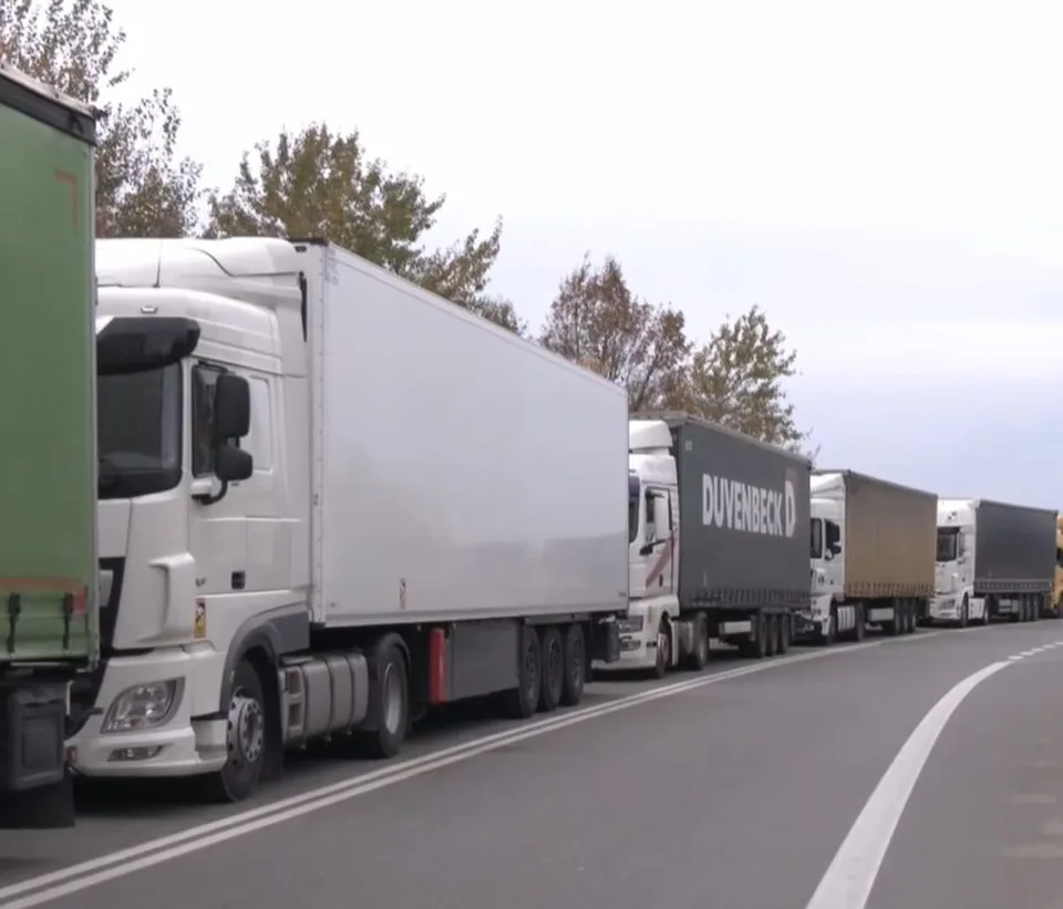 You are currently viewing Česmad nepodporuje blokádu hranice: Znepríjemňuje to životy obyvateľov na Slovensku