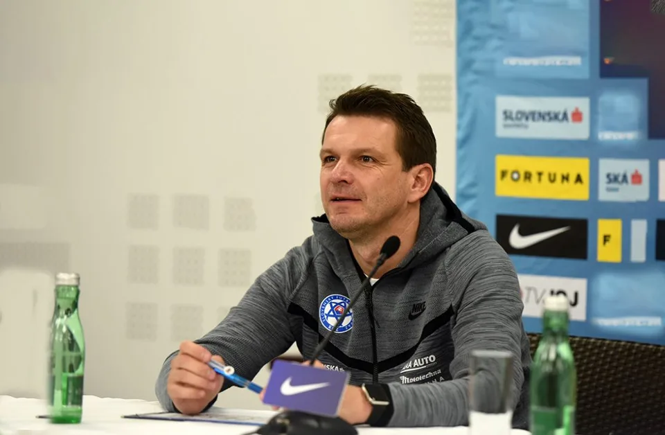 Read more about the article VIDEO: Tarkovič zverejnil nomináciu na zápasy kvalifikácie: Navrátilec Weiss, či prekvapenie v podobe Lobotku