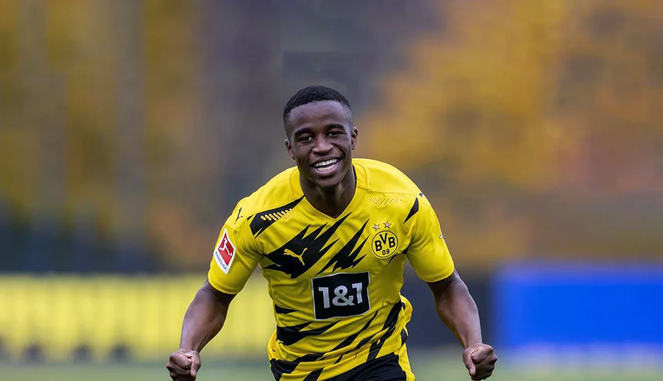 Read more about the article Hráč Borussie Dortmund prekonal historický rekord Ligy majstrov