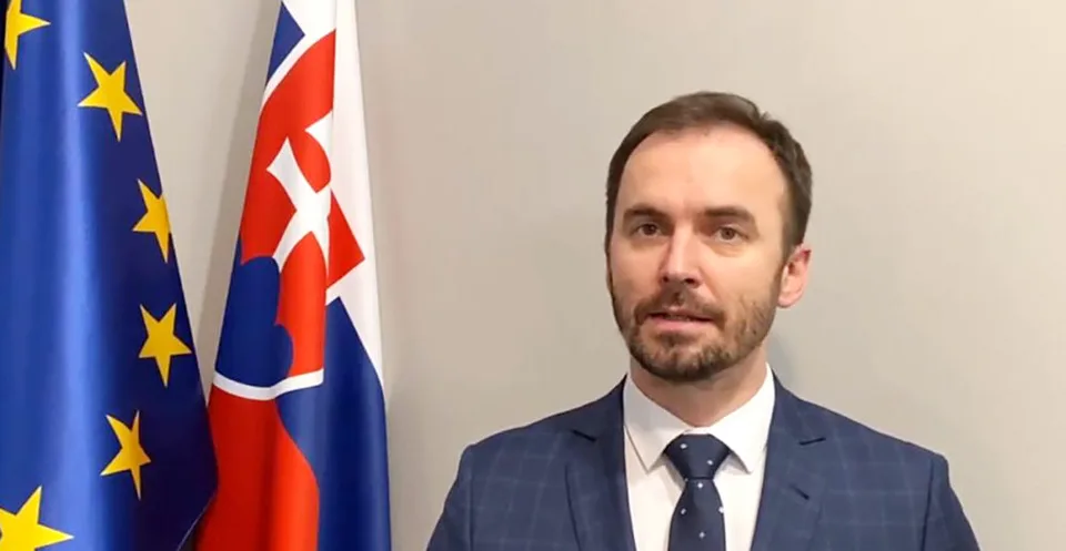 You are currently viewing VIDEO Haló, tu opäť centrála OĽaNO! Šéf klubu Šipoš si vzal na mušku Sulíka, poslal mu výčitku