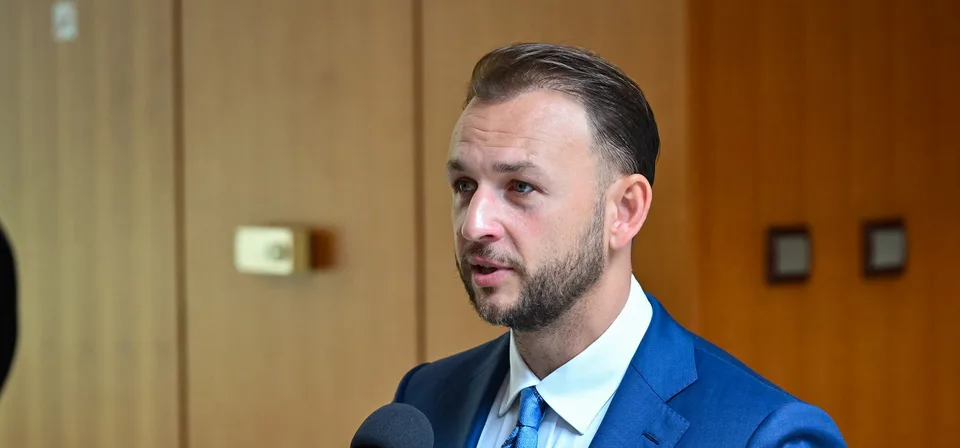 Read more about the article Hlas-SD sa nezúčastní na utorkovej mimoriadnej schôdzi k odvolávaniu vlády