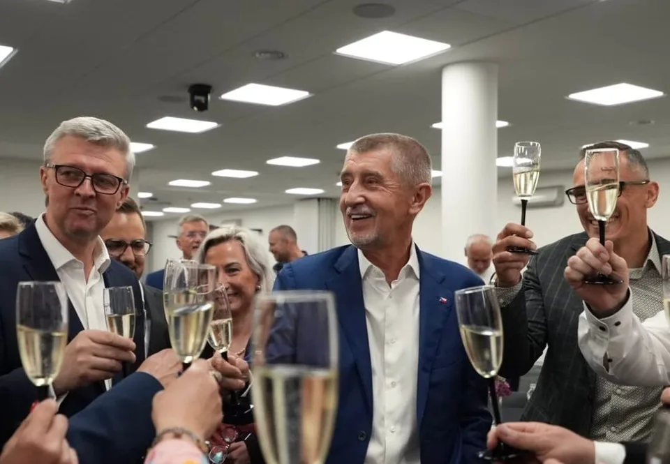 Read more about the article Eurovoľby v ČR: Babiš vyprášil Fialu, mandáty obhájili Konečná a David, prekvapil najmä Turek