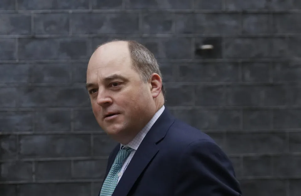 Read more about the article Britský minister obrany Wallace podal demisiu! Sunak mu poďakoval za jeho obetu vo vojne proti Rusku
