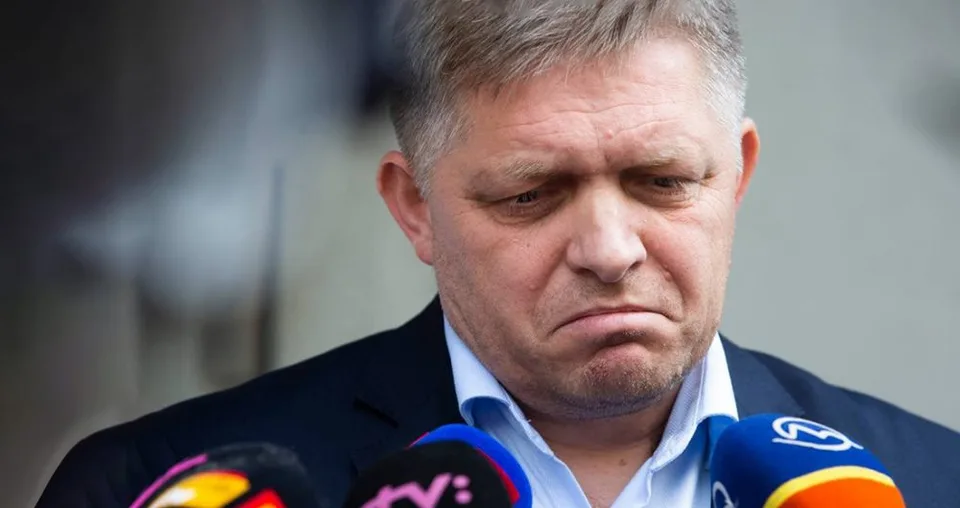 Read more about the article POLITOLÓG TVRDO O FICOVI: Smeje sa z ľudí! Toto je dôvod jeho krokov