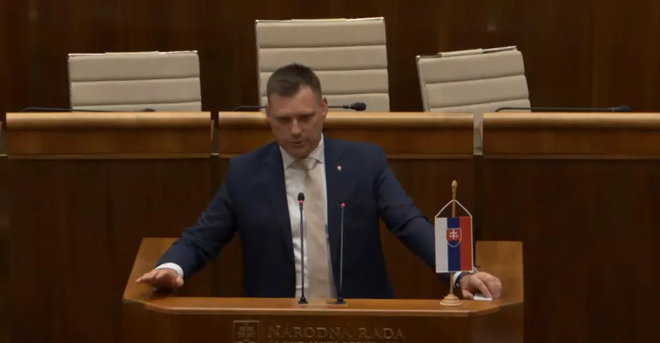 Read more about the article Minister Taraba vyviedol opozíciu z omylu: Žiadny ekoterorizmus sa tu nekoná!