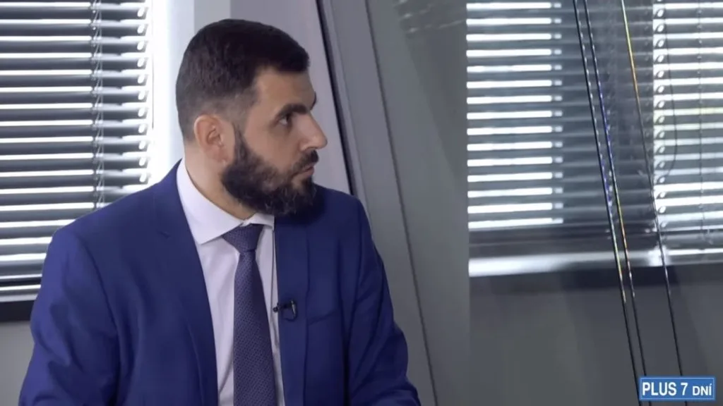 Ján Mažgút v relácii Karty na stôl. 