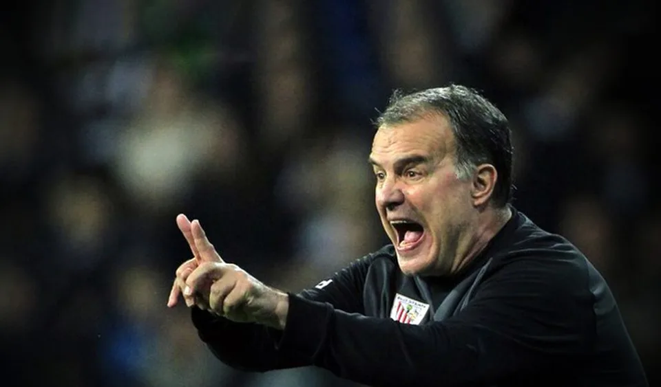 Read more about the article Marcelo Bielsa sa súdi: Od francúzskeho klubu žiada vysoké odškodné!