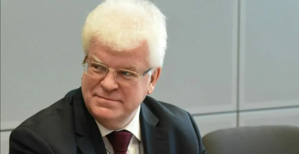 Read more about the article Ruský veľvyslanec pri EÚ: Vojny v Európe sa zriedka začínajú v stredu