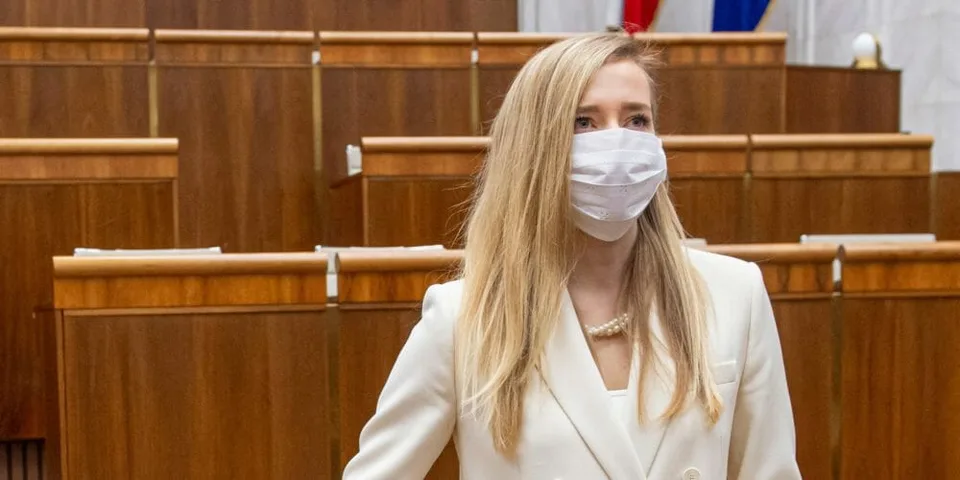 Read more about the article Marcinková si polepšila: V parlamente má nový flek