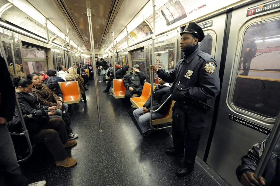 Read more about the article Newyorská polícia zatkla ženu, ktorá udrela do hlavy dvojročného chlapca