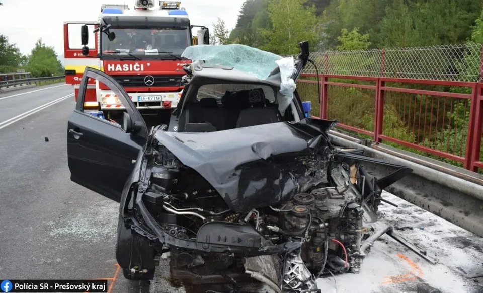 Read more about the article FOTO Autá na šrot, jeden mŕtvy! Pred Braniskom vyhasol život mladého šoféra (†28)
