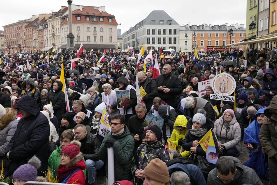 Read more about the article Varšavou prešiel Národný pochod za život, zúčastnil sa ho aj prezident Nawrocki