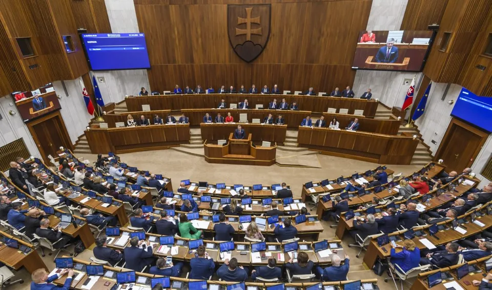 Read more about the article V roku 2023 poslanci schválili 119 zákonov, z toho 12 po septembrových voľbách