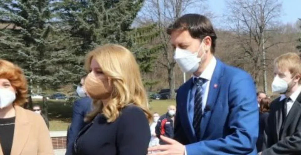 Read more about the article V4 bude posilňovať! Premiér Heger a prezidentka Čaputová zagratulovali víťazom českých volieb