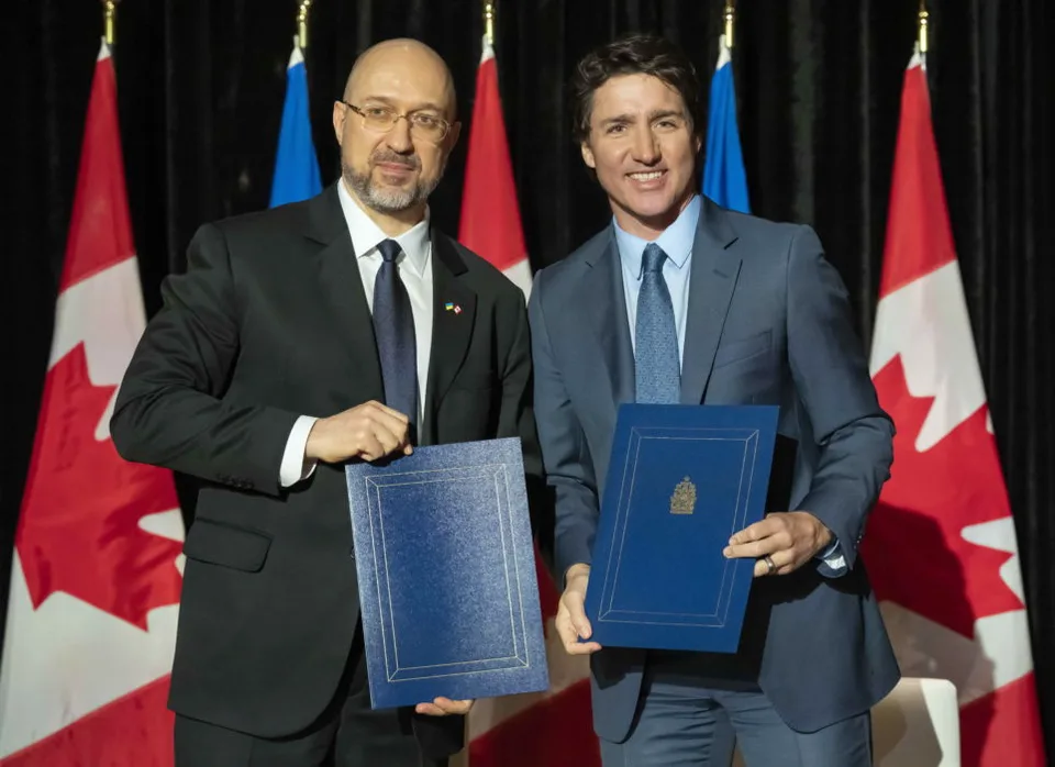 Read more about the article Šmyhaľ v Kanade: Potrebujeme viac zbraní. Trudeau mu ich dodá