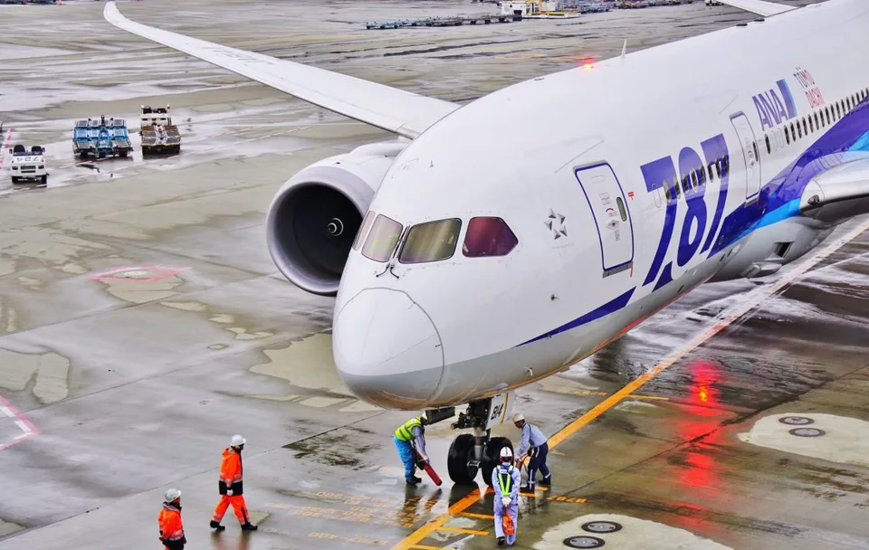 Read more about the article Pandémia sa zahryzla do Boeingu! Firmu trápia dlhy, zasiahne to stroje 787 Dreamliner