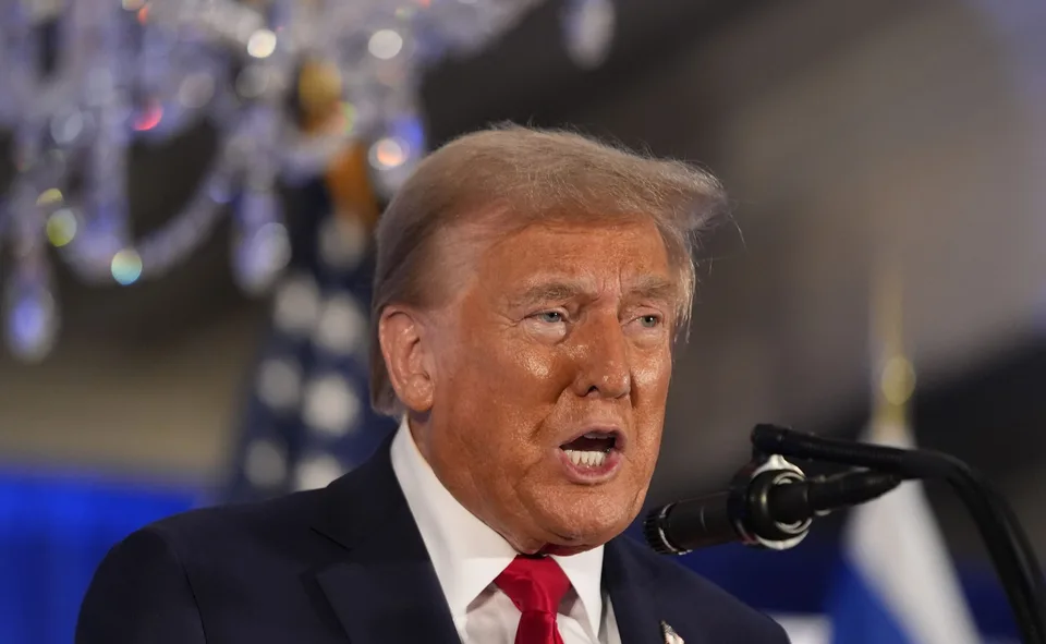 Read more about the article Na vine sú vlády Obamu a Bidena! Trump  sa ostro pustil do bývalých prezidentov