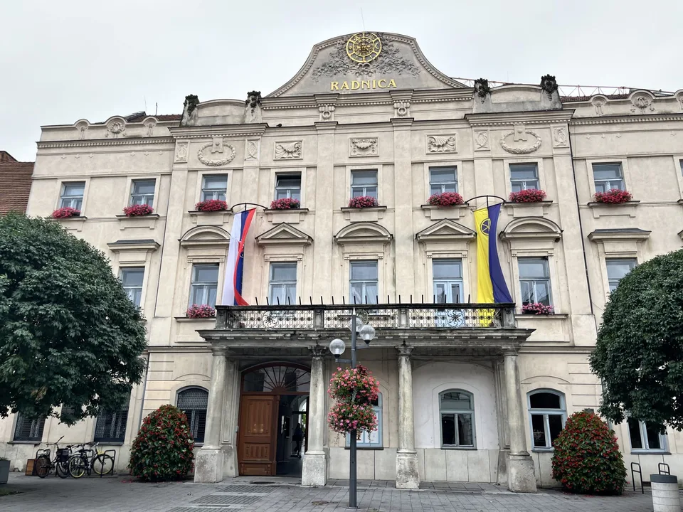 Read more about the article Informovanie obyvateľov alebo propaganda? Mesto spustilo ďalšiu nekritickú kampaň 