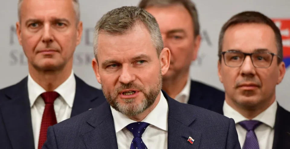 Read more about the article VIDEO Pellegrini: Ústavní činitelia by nemali spochybňovať inštitút referenda!