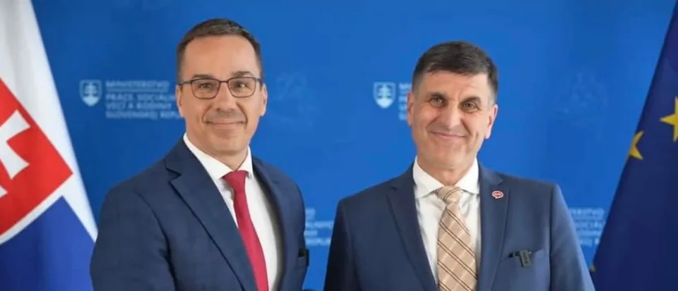 Read more about the article Erik Tomáš blahoželá zvoleným poslancom: TOTO je ocenenie doterajších výsledkov rezortu práce