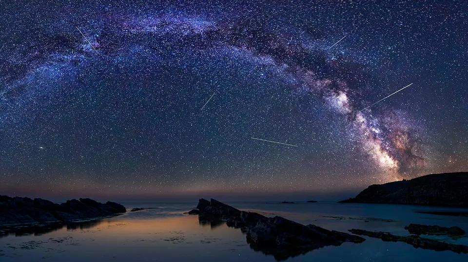Read more about the article Svetelný smog sťažuje pozorovanie vesmírneho divadla. Meteorický roj poukazuje na rozsah znečistenia
