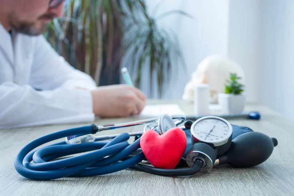 Read more about the article Zdravie: Čo môže spôsobiť nesprávna liečba vysokého krvného tlaku či cholesterolu?