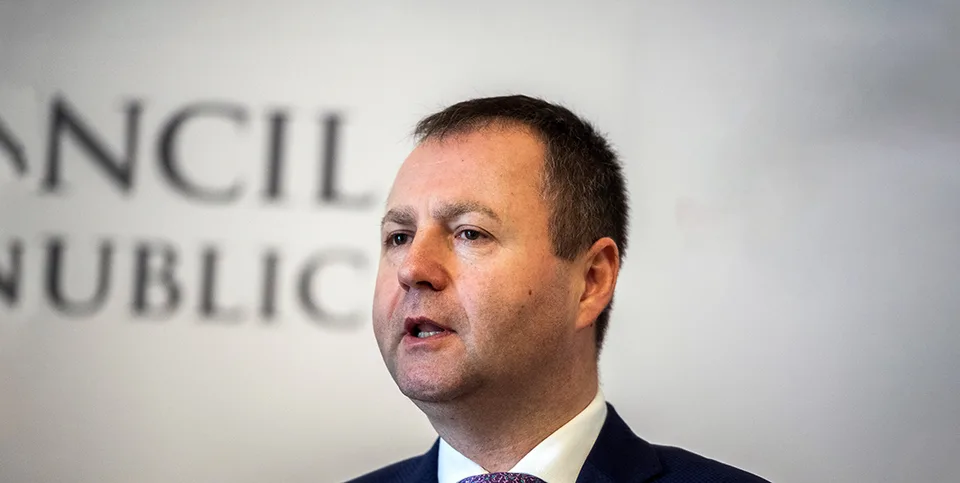 Read more about the article Kéry o výsledkoch eurovolieb, valci propagandy strany PS a Denníka N aj o Jančkárovej