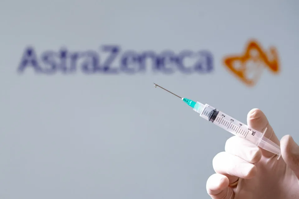 Read more about the article AstraZeneca celosvetovo sťahuje svoju covidovú vakcínu, v EÚ už nie je povolená