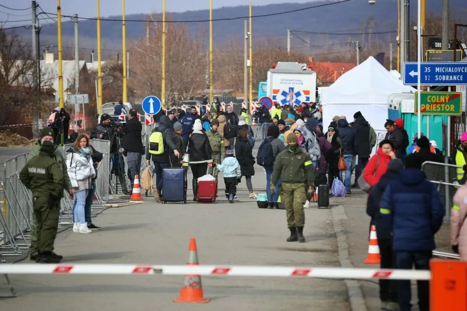 Read more about the article Polícia hlási z hraníc: Zachraňujeme celý svet. Pozrite koľkým krajinám sme ratovali občanov!