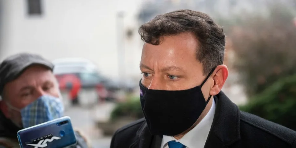 Read more about the article VIDEO Čo bolo témou stretnutia elity v SIS? Lipšič niečo naznačil: Nikdy som ho nevnímal ako tajné!