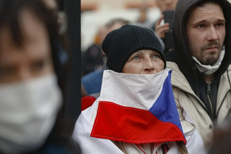 Read more about the article V Česku pribudlo za piatok vyše 7300 nakazených a 104 úmrtí