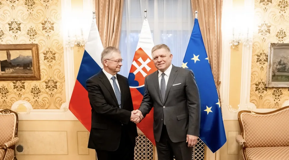 Read more about the article Ruský veľvyslanec: Zelenskyj tají pravdu o Družbe, Moskva nemá s útokmi na ropovod nič spoločné