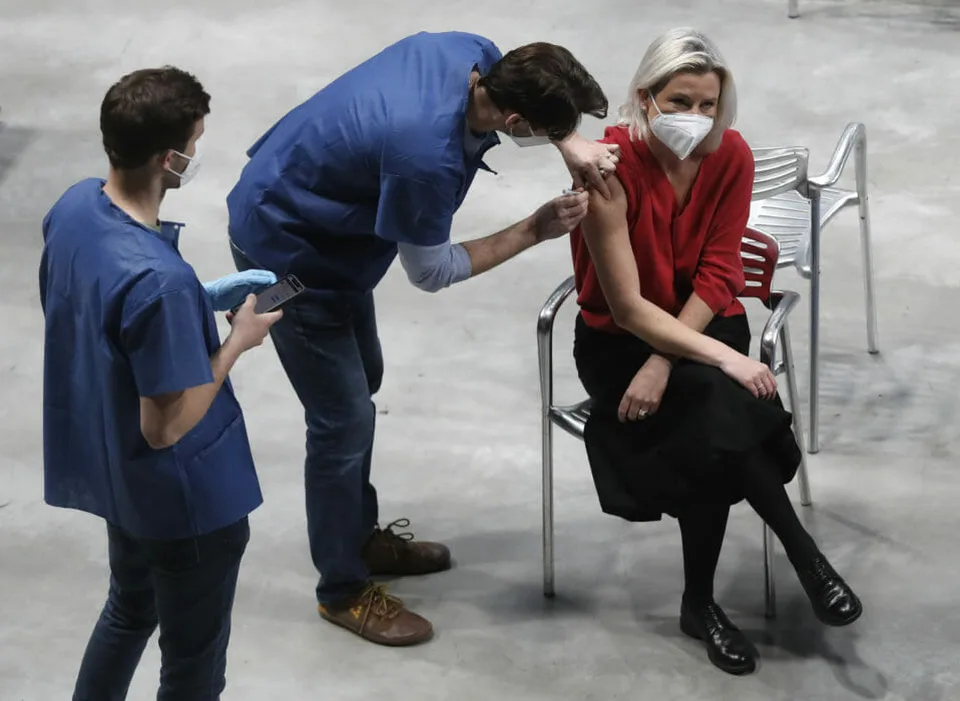 Read more about the article ČR: Hlavná hygienička podporuje povinné očkovanie proti covidu