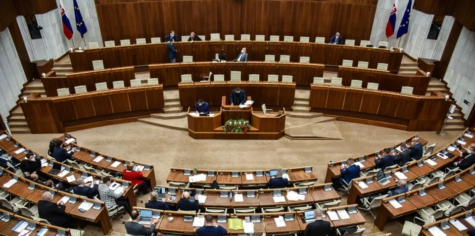 You are currently viewing Slovensko čelí vážnym výzvam: Prechod na nový rastový model by mal zahŕňať trojitú transformáciu