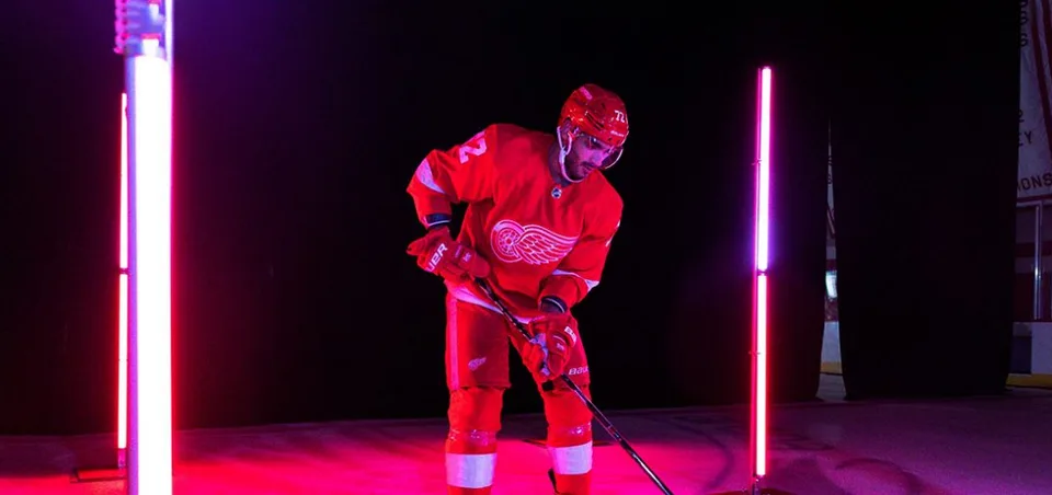 Read more about the article Athanasiou sa dohodol s LA Kings, Bear predĺžil kontrakt s Edmontonom
