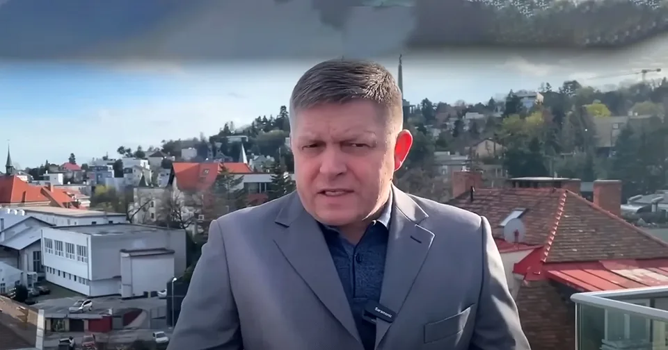 Read more about the article VIDEO Fico si na Slavíne pripomenie padlých pri oslobodení Bratislavy: Povedzme vojne nie!