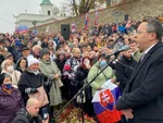 Protest pred parlamentom bol v réžii strany Smer.