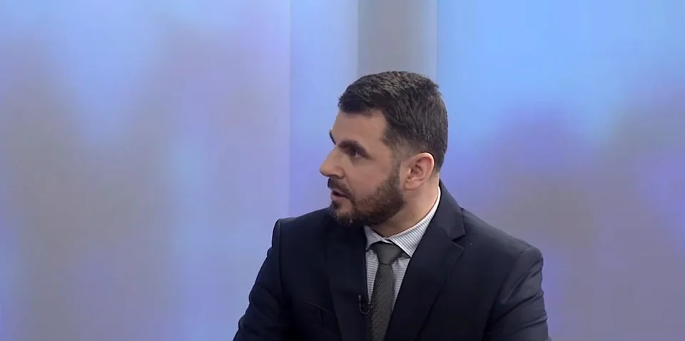 Read more about the article VIDEO Mažgút zo Smeru: Prinesieme stabilitu, skúsenosti a koniec tohto chaosu!