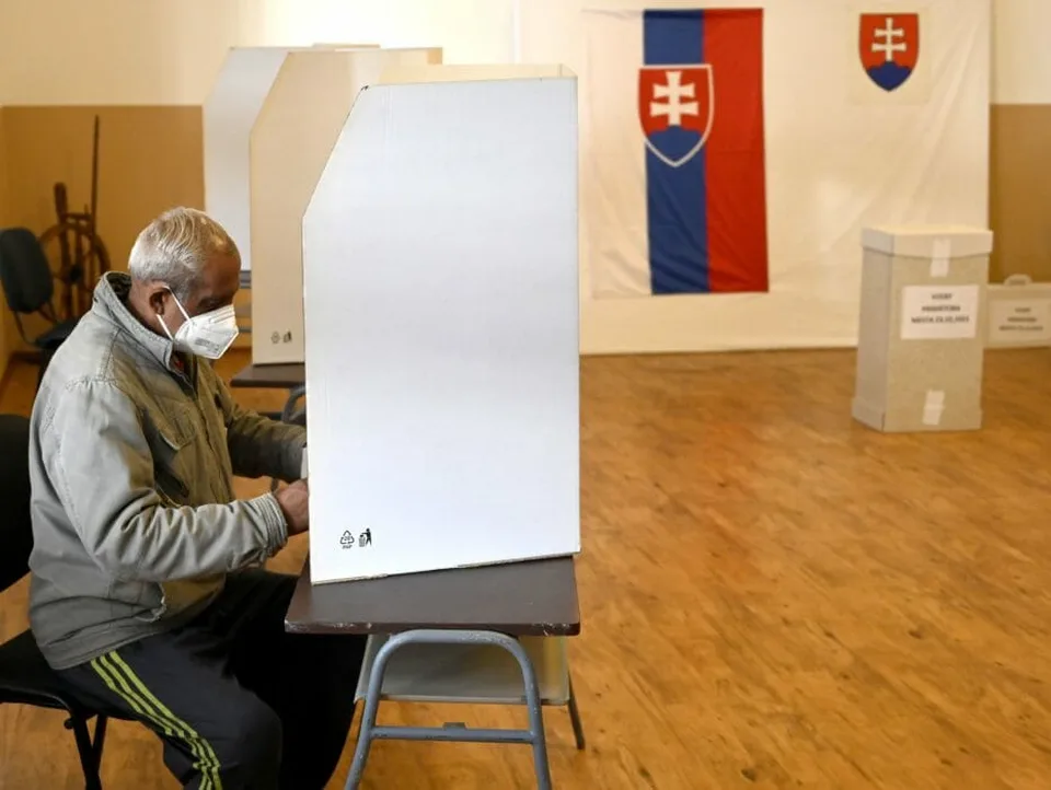 Read more about the article Voľby 2023: Na voľby dohliada nezávislý orgán, ktorým je štátna volebná komisia