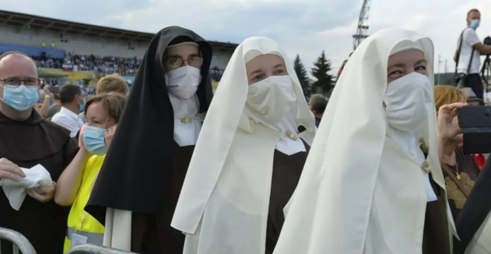 Read more about the article VIDEO Pápeža Františka vítalo na košickom štadióne vyše 20-tisíc ľudí