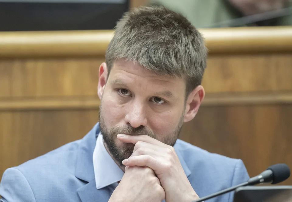 Read more about the article Hlasy na odchod Šimečku z čela PS sa stupňujú. Politológ Řádek reaguje: Progresívci veľa možností nemajú!