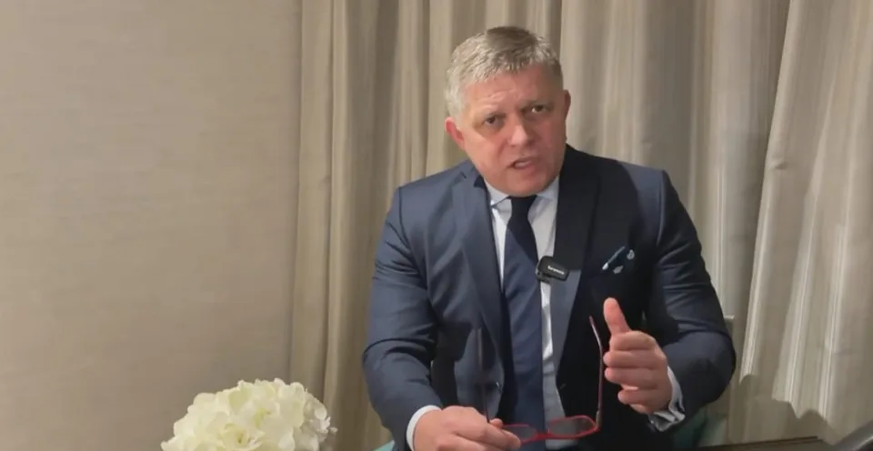 Read more about the article VIDEO Fico v novoročnom prejave: TOTO sú hrubé klamstvá vládnej garnitúry! Bez zrnka pravdy