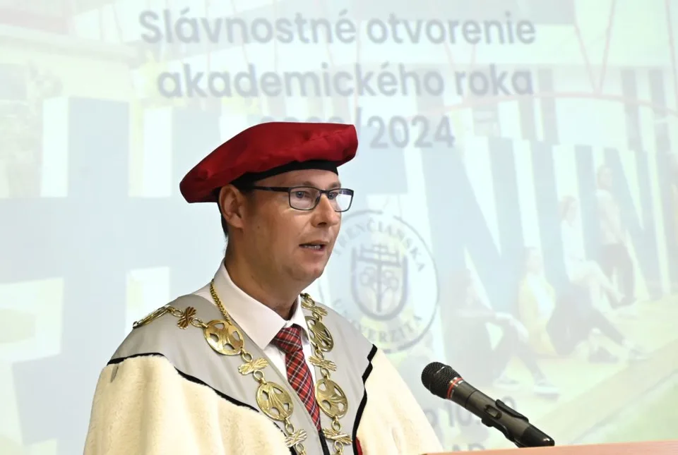 Read more about the article Habánik: Nepodceňujeme riziká na Trenčianskej univerzite, monitorujeme nielen vnútorné, ale aj vonkajšie priestory