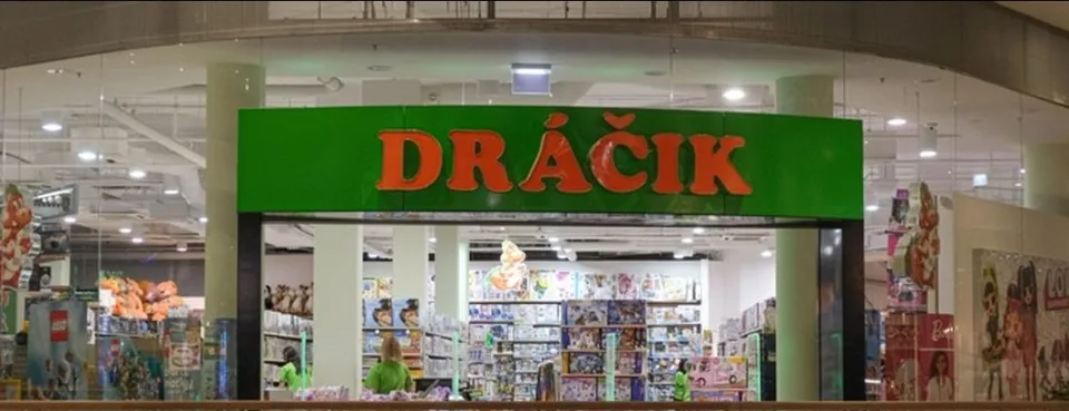 Read more about the article Ďalší odkaz od majiteľa hračkárstva Dráčik! Tentokrát je veľmi tajuplný. Čo tým autor myslel?