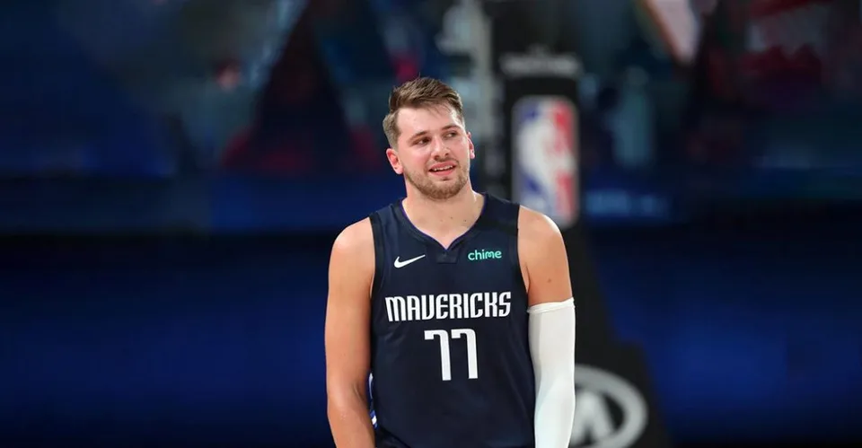 Read more about the article NBA: Dallas porazil San Antonio, Dončič dosiahol triple double