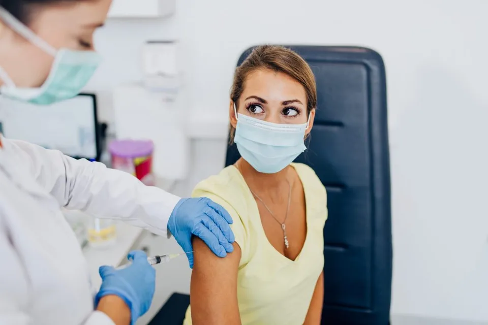 Read more about the article Presadili nulovú sadzbu DPH pri nákupe testov a vakcín proti COVID-19